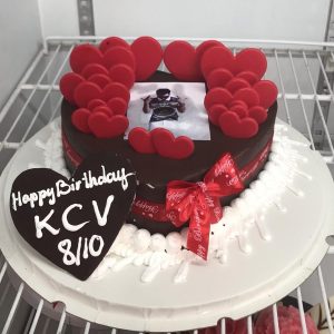 Bánh sinh nhật in hình tặng người yêu