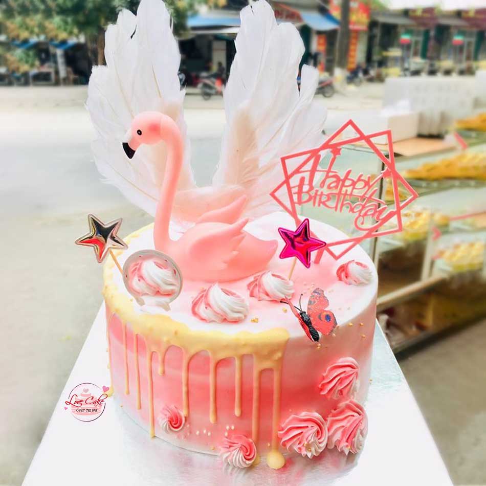 Bánh sinh nhật thiên nga hồng