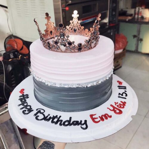 Bánh sinh nhật hiện đại