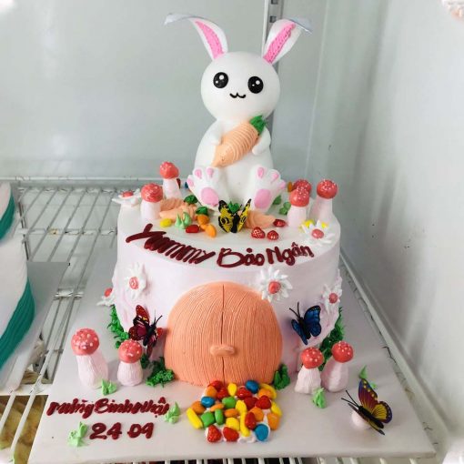 Bánh sinh nhật hình con thỏ