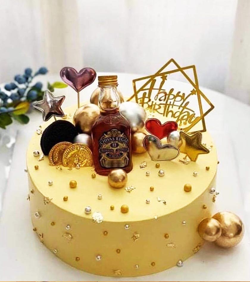 Bánh sinh nhật hình thùng gỗ đựng đá và những chai rượu sang xịn  Bánh  Thiên Thần  Chuyên nhận đặt bánh sinh nhật theo mẫu