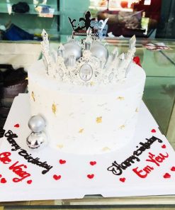 Bánh sinh nhật vương miện kim cương tặng vợ