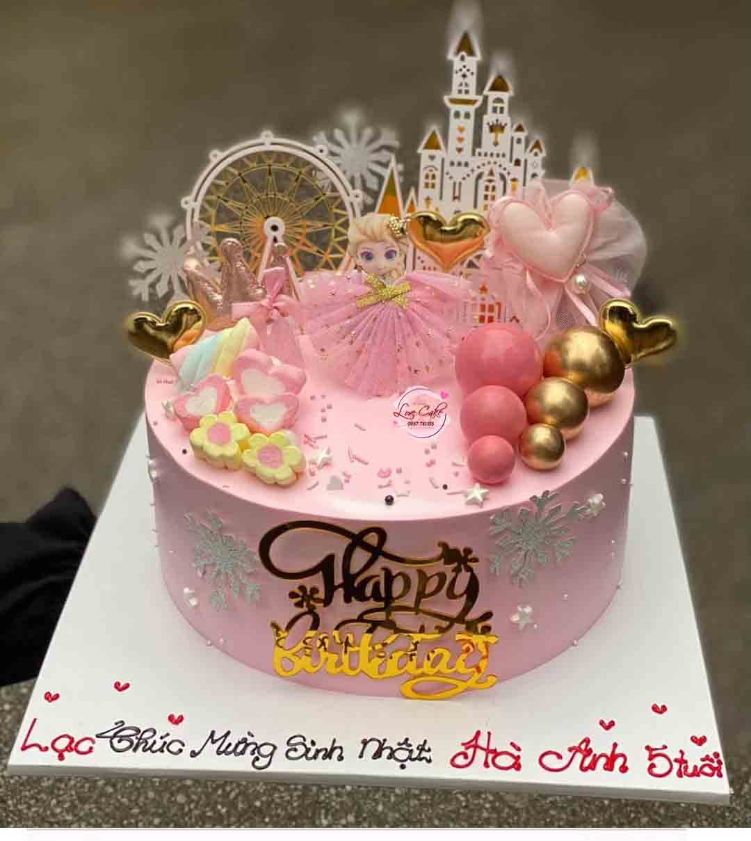 Bánh sinh nhật màu hồng công chúa