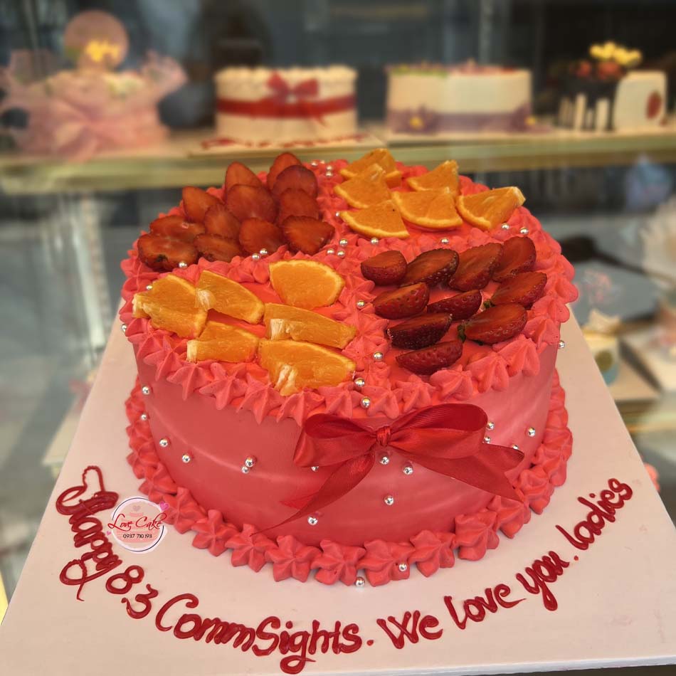 Bánh kem màu đỏ in hình tặng sinh nhật bạn  Bánh Thiên Thần  Chuyên nhận  đặt bánh sinh nhật theo mẫu