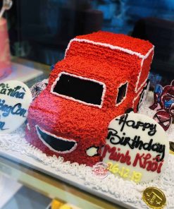 Bánh sinh nhật xe tải dành cho bé trai