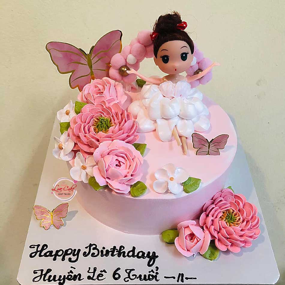 Bánh sinh nhật công chúa cho bé 6 tuổi