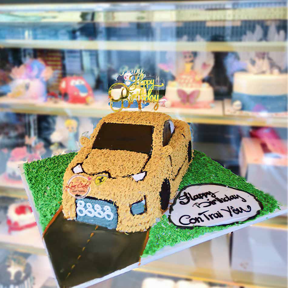 Bánh sinh nhật xe ô tô vàng đẹp siêu ngầu với logo lamboghini tặng sinh  nhật bé trai 7 tuổi 8870 - Bánh fondant