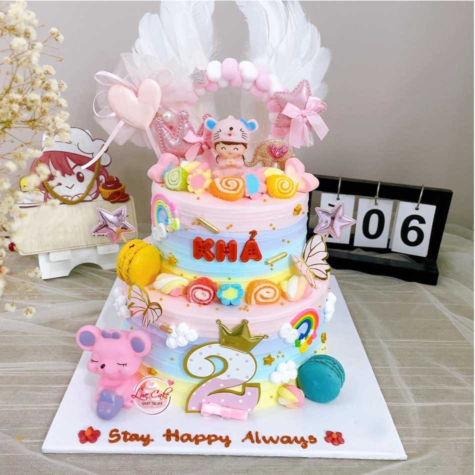 Gợi ý 20 mẫu bánh sinh nhật đẹp cho bé gái 1 - 10 tuổi - META.vn