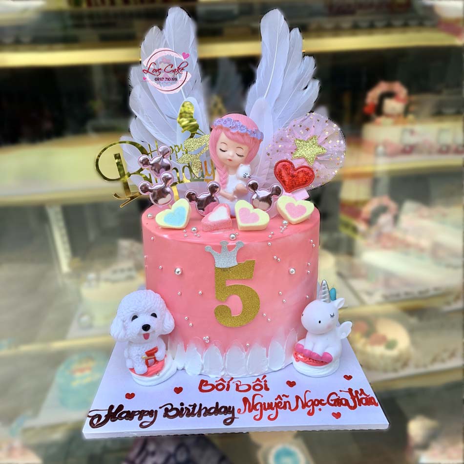 Bánh sinh nhật vương miện đẹp - Thu Hường bakery