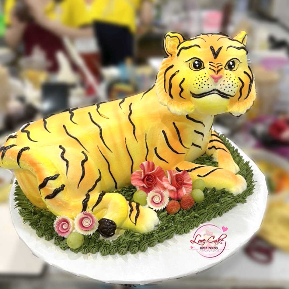 Bánh kem con hổ cho bé gái