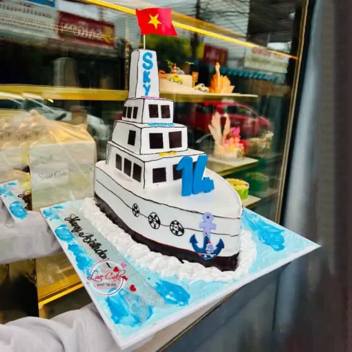 Bánh sinh nhật con thuyền cho công ty
