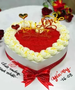 Bánh sinh nhật hình trái tim cho bạn gái