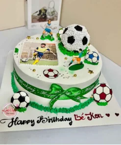 Bánh sinh nhật in hình cho bé trai yêu bóng đấ